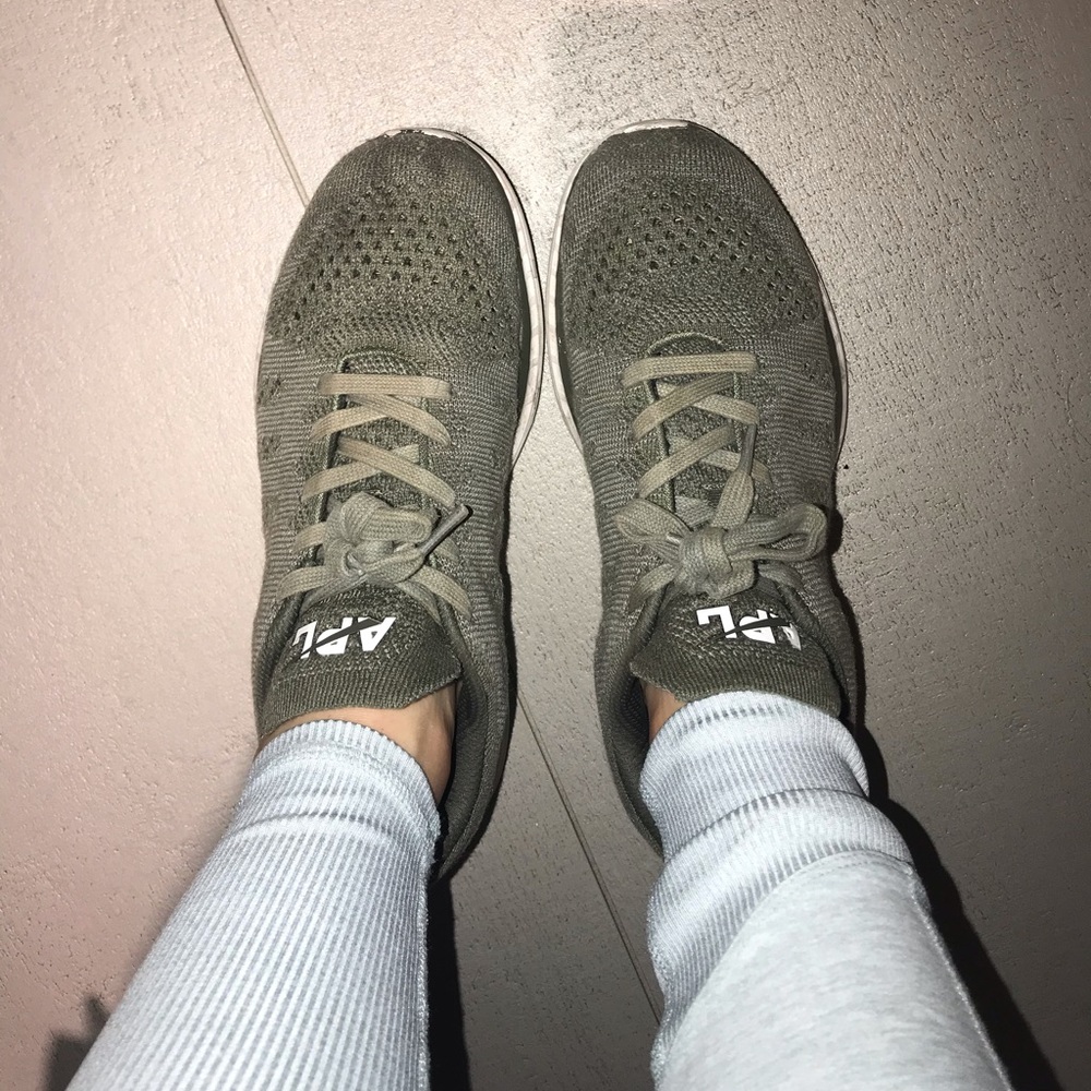 APL Cashmere Techloom Sneakers 8.5 - Picture 2 of 4
